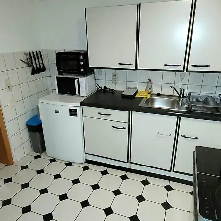 - Ihre Erholsame Arbeiterwohnung In Zentrumnaehe Suhl