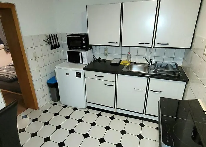 - Ihre Erholsame Arbeiterwohnung In Zentrumnaehe Suhl